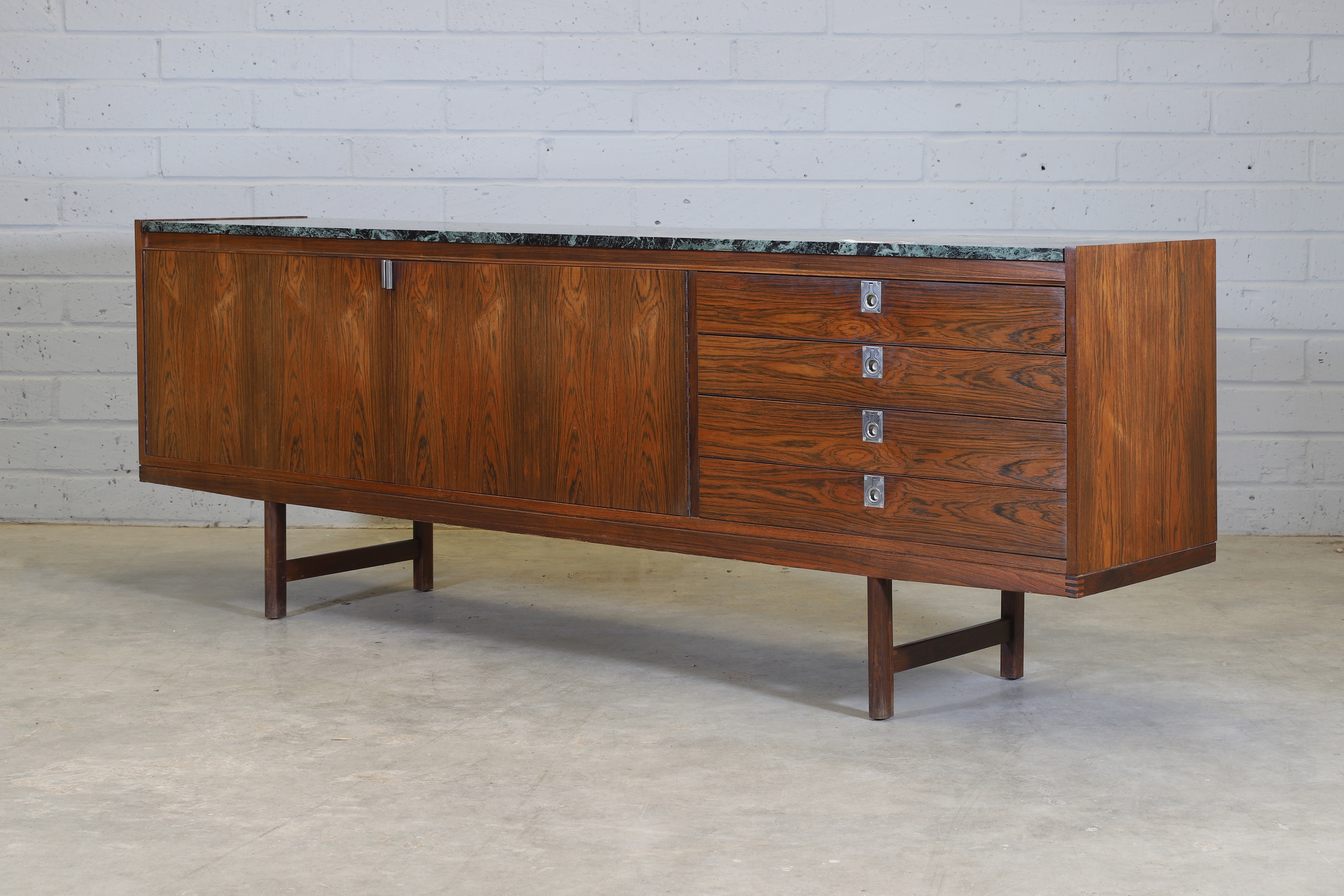 Lot 126 - An Archie Shine Rosewood sideboard